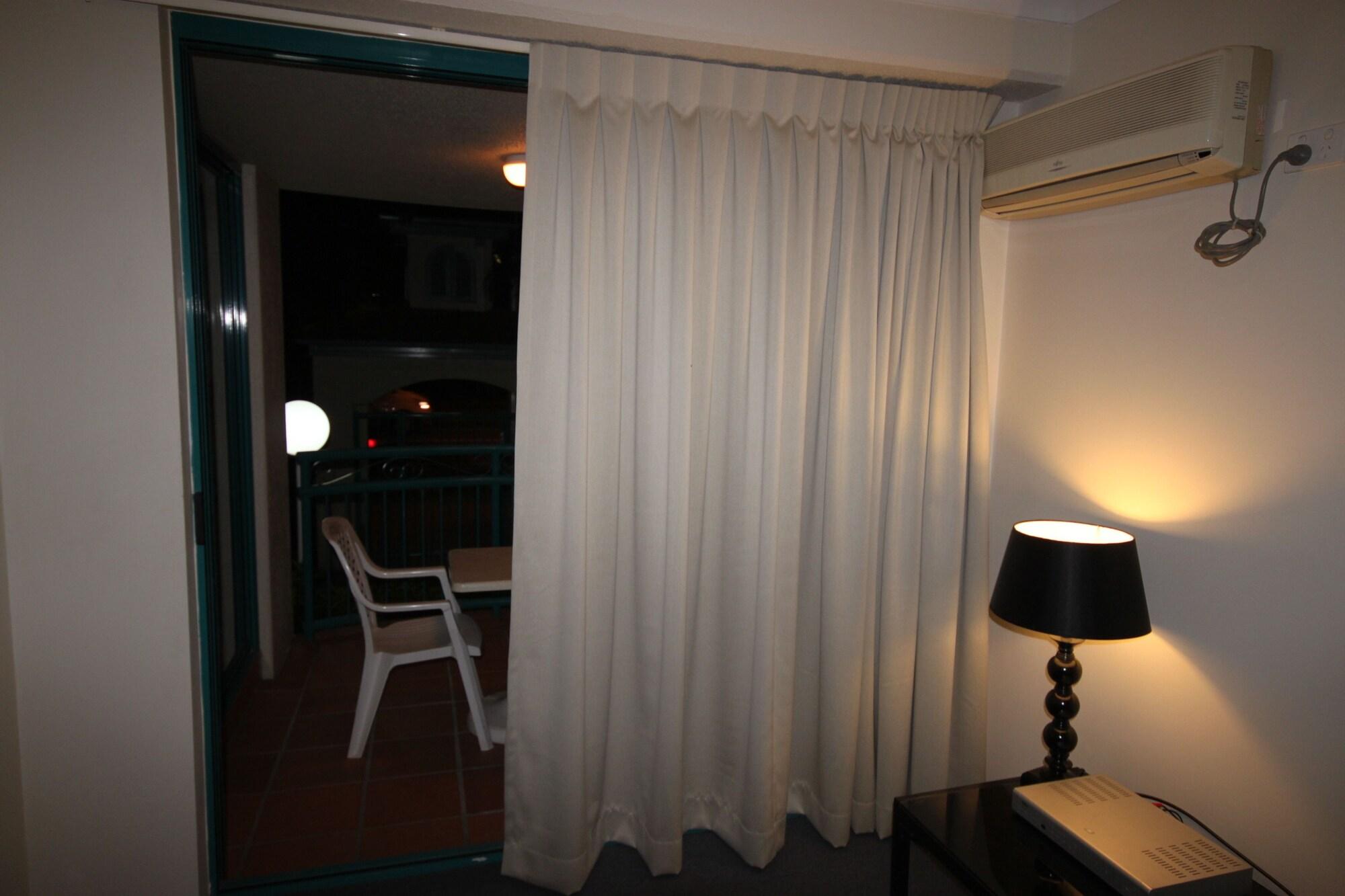 Aruba Beach Resort Broadbeach Exterior foto